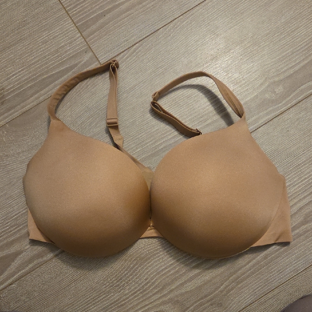 SKIMS Tan Smooth Bra